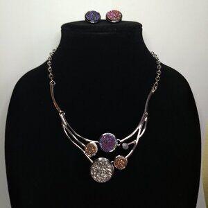 Round Textured Druzy Quartz Stone Silver Tone Jointed Necklace & Stud Earrings